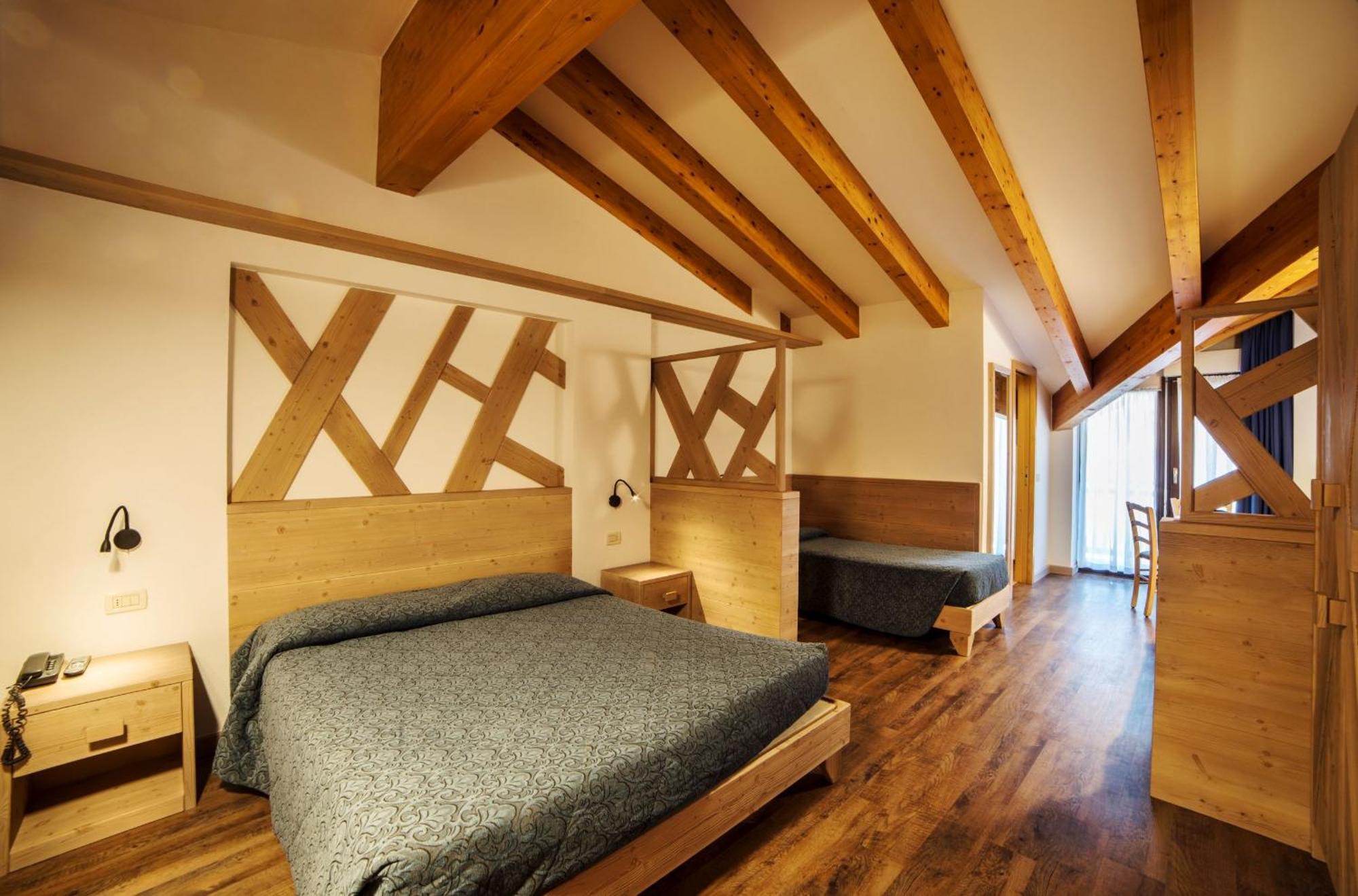 Hotel Al Plan อันดาโล ภายนอก รูปภาพ